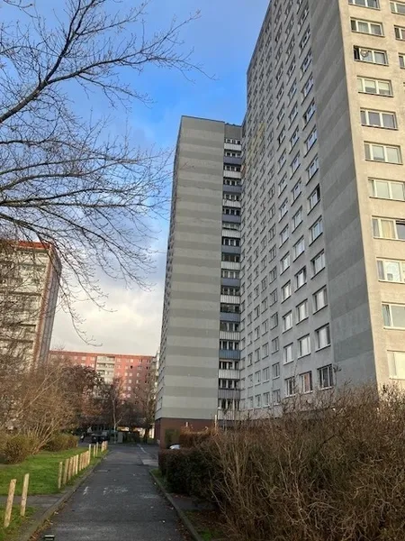 3-Zimmer-Wohnung mit Balkon (WBS100/140 erforderlich) — photo 1